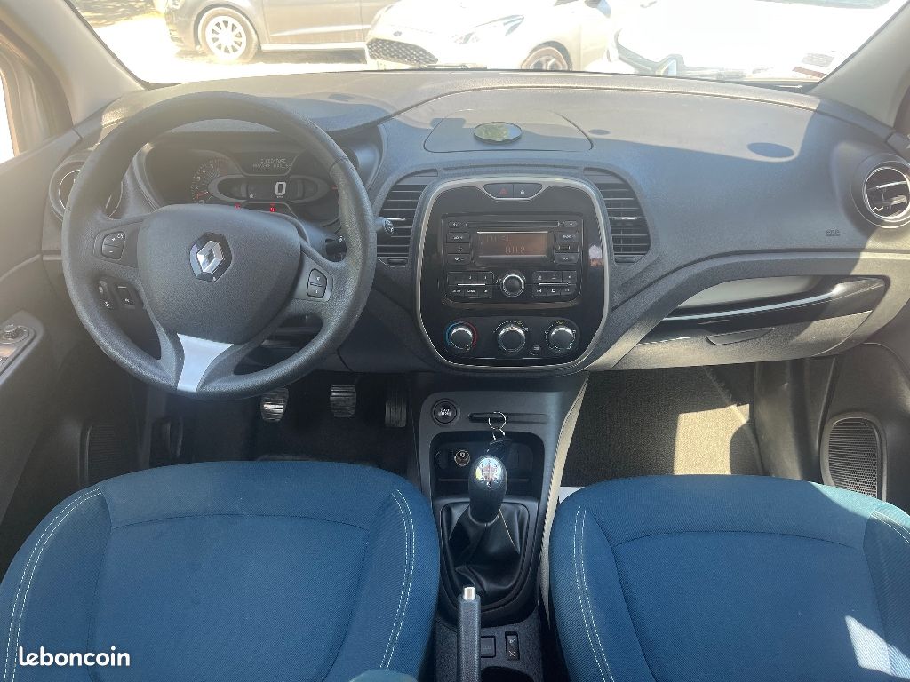 Renault Captur TCe 90 Energy Life (image 8)