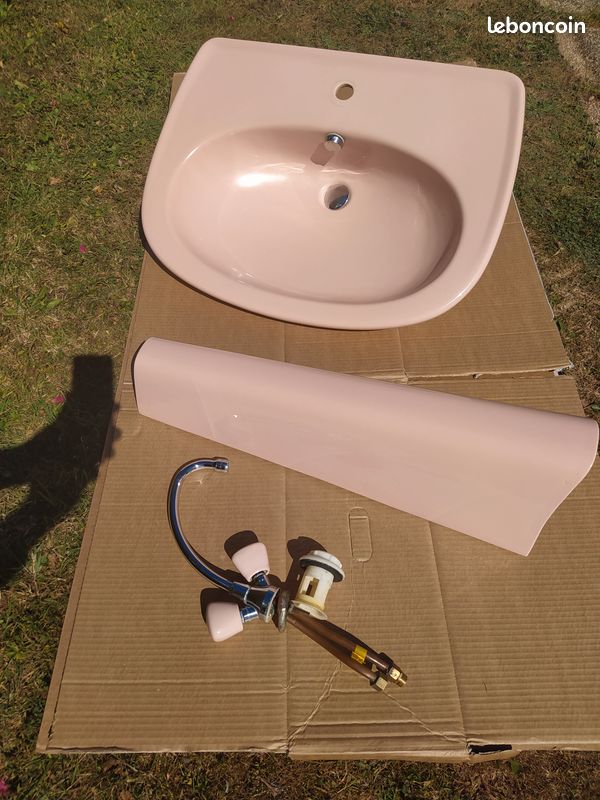 Vend lavabo en ceramique (image 1)