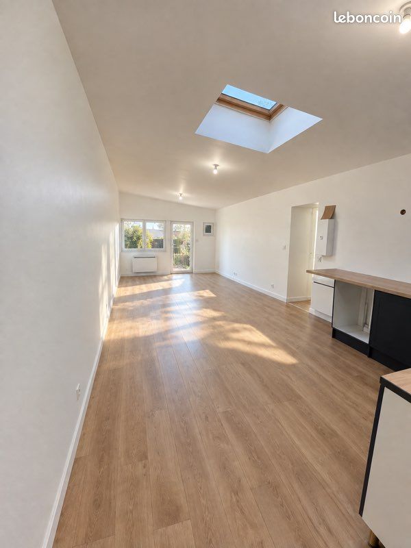 Appartement 5 pièces 100 m² · à Chelles · 100 m² · 1 950 €/mois