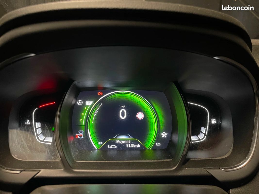 RENAULT SCENIC IV dCi 160 Energy EDC Intens (image 20)
