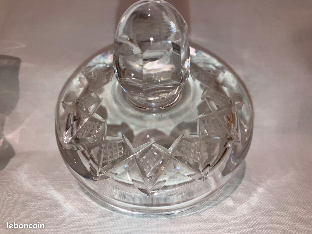 Petite bonbonnière cristal taillé. Prix négociable (image 5)