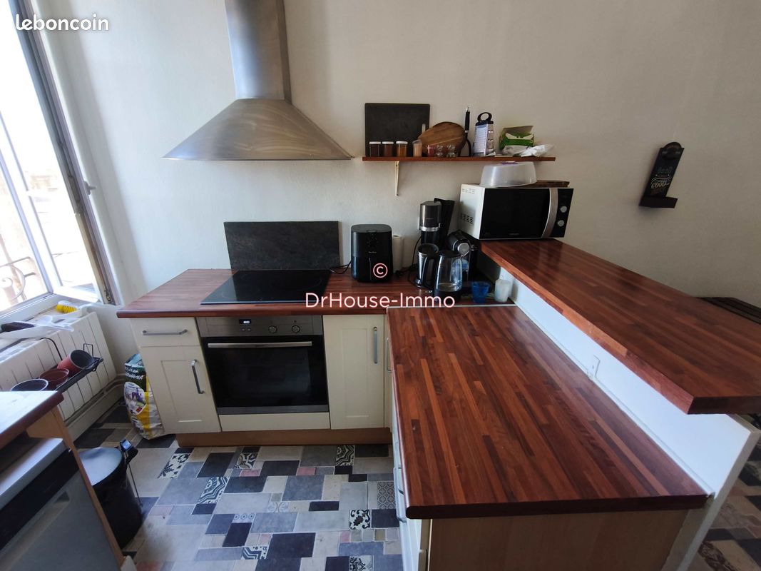 Appartement 3 pièces 77 m² · à Clermont-Ferrand · 77 m² · 860 €