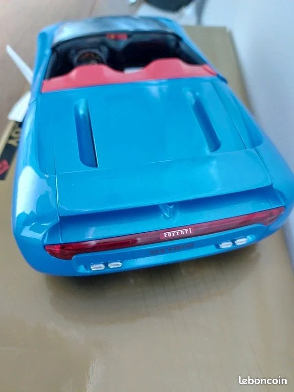 Ferrari Mythos Pininfarina 1/18 GUILOY – Concept Car Cabriolet Bleu Métal – Miniature Rare