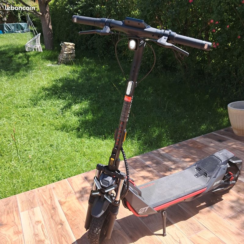 Trantinette électrique segway zt3 pro (image 1)