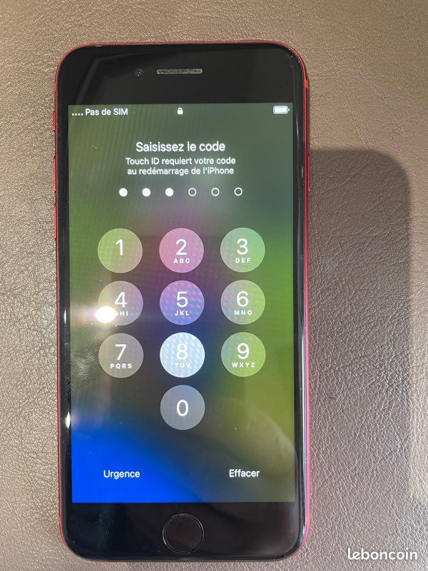 IPhone SE 2020 64 GB Red (image 4)