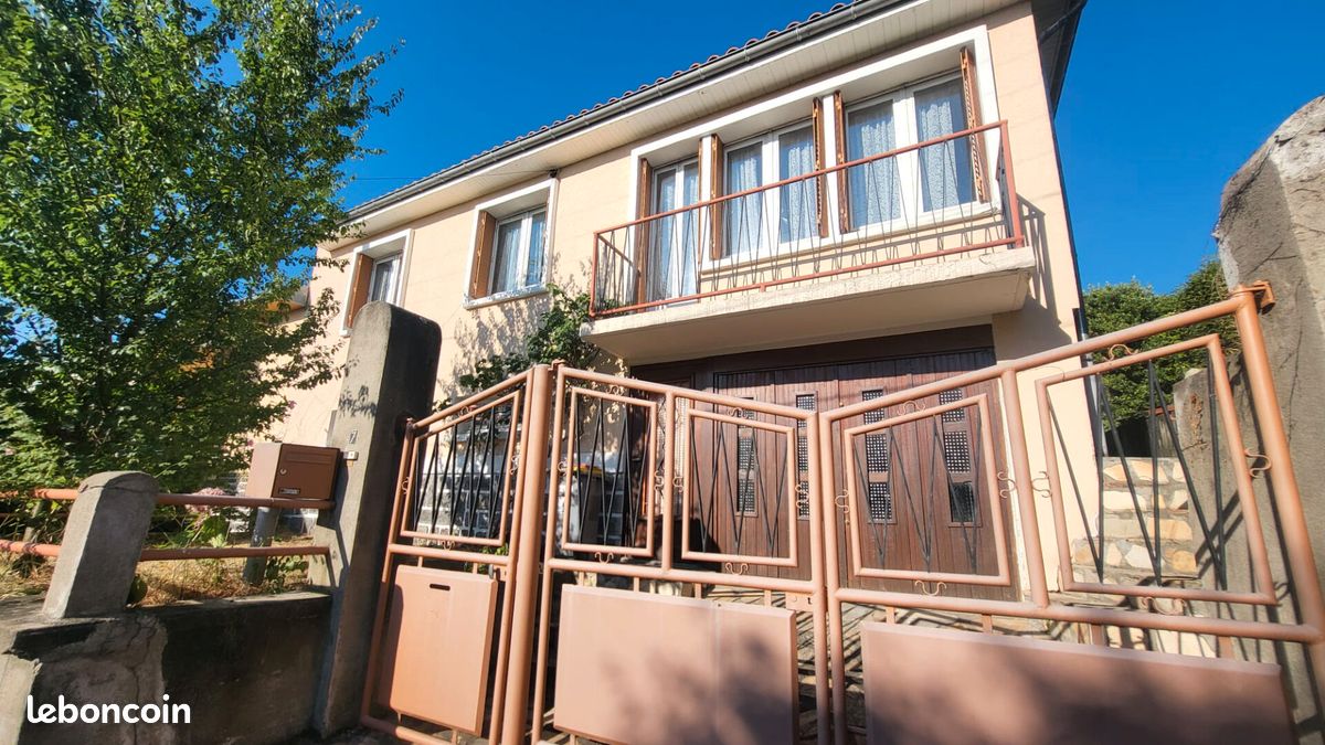 Maison 6 pièces 105 m² · à Clermont-Ferrand · 105 m² · 223 600 €