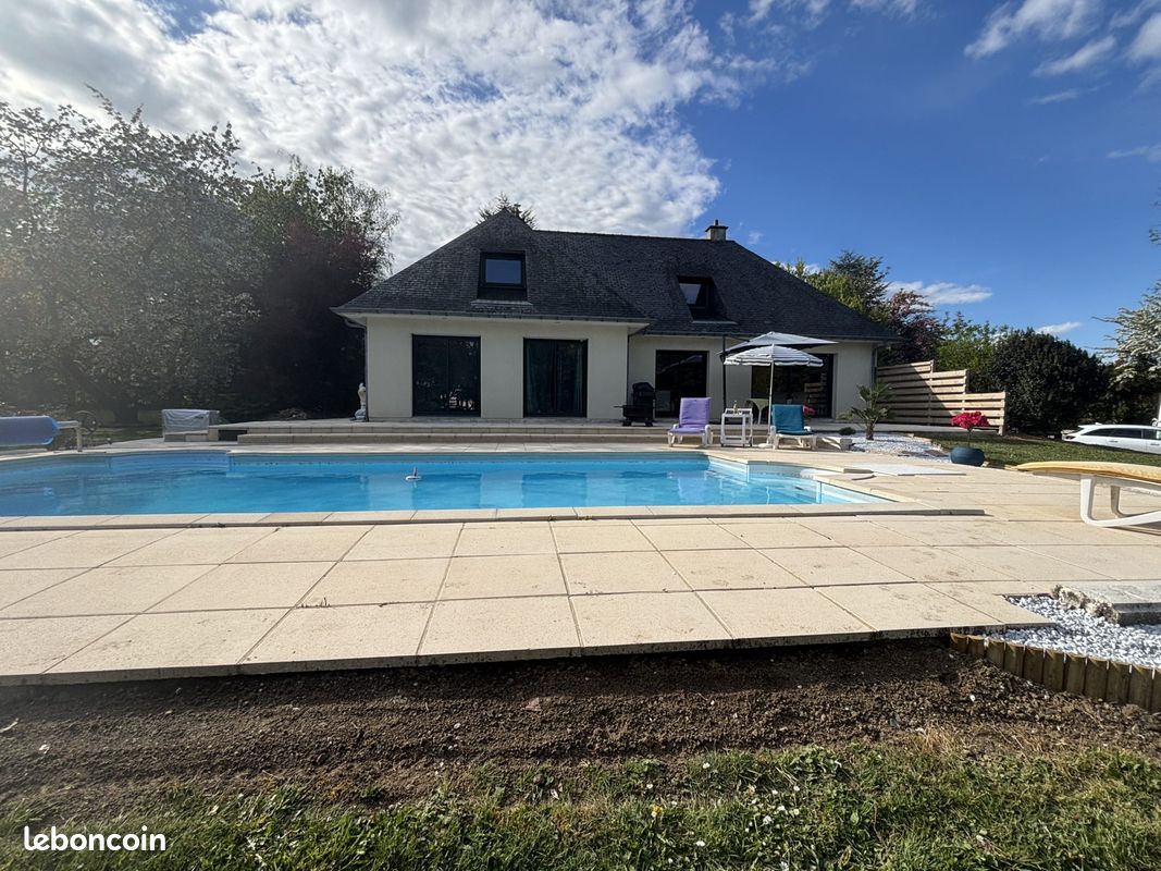 Maison 6 pièces 173 m² · à Seiches-sur-le-Loir · 173 m² · 379 500 €
