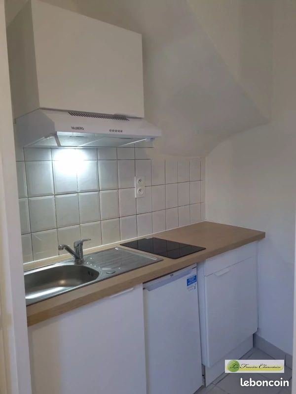 Appartement 16 m² · à Angoulême · 16 m² · 350 €