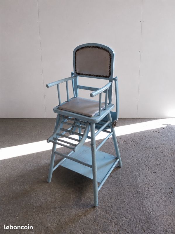 Chaise haute enfant ancienne (image 1)
