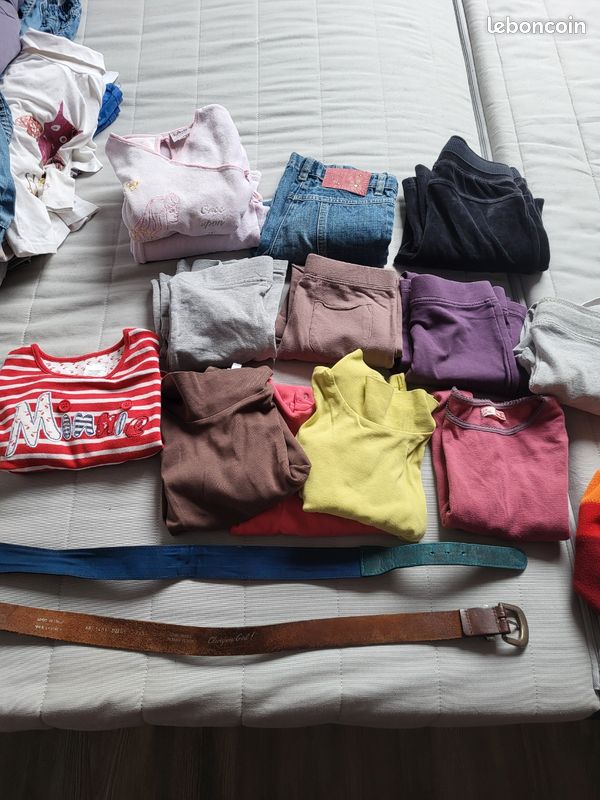 Lot vetement fille 5-6 ans (image 1)