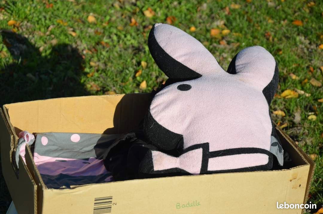 Lot lit playboy (image 1)