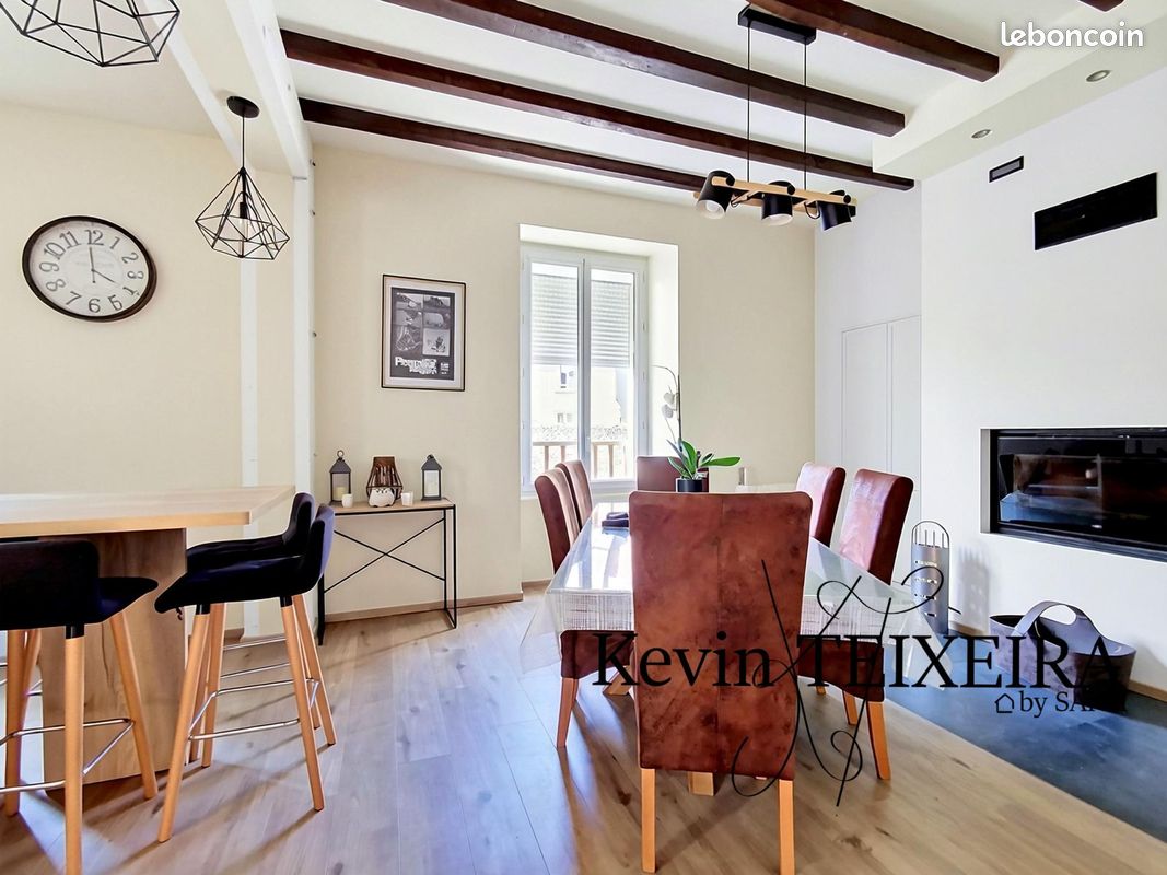 Maison 8 pièces 147 m² · à Durtal · 147 m² · 220 000 €