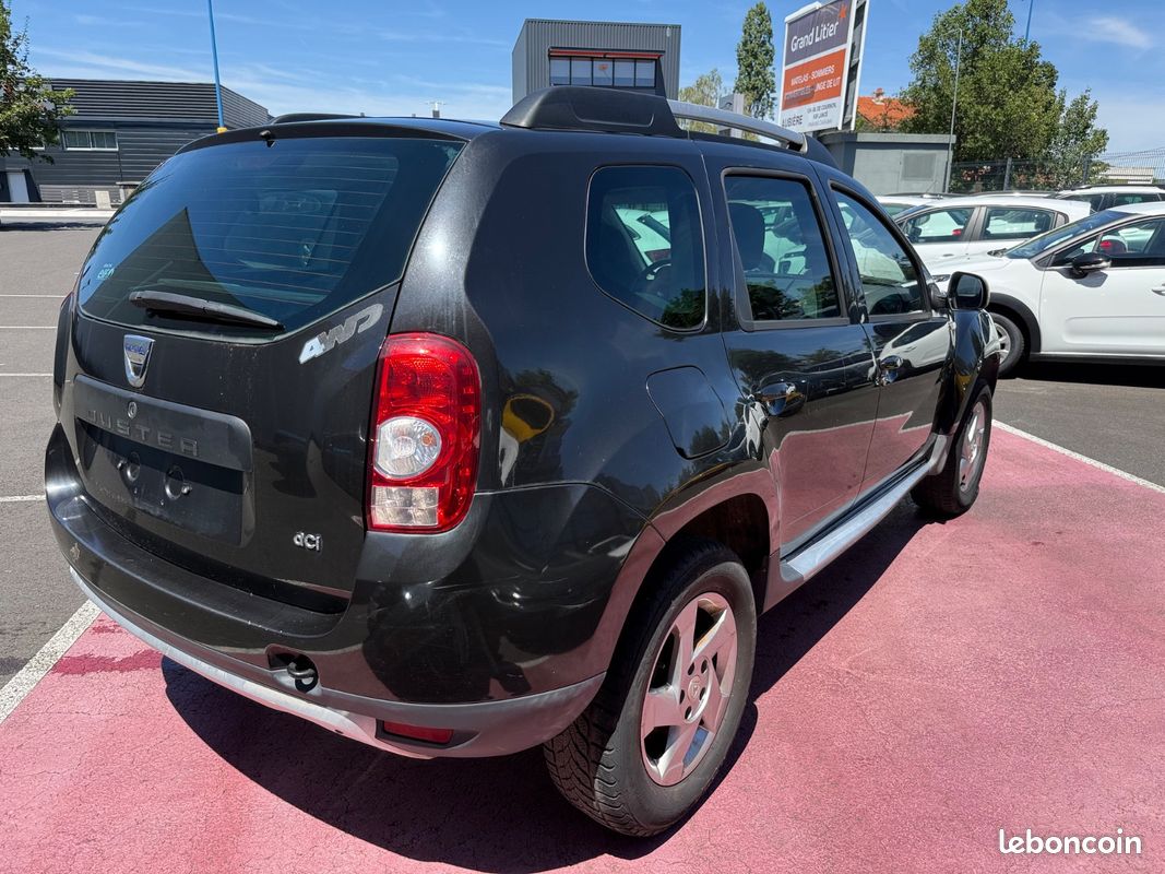 DACIA DUSTER Laureate 4x4 DCI 110 ch (image 6)