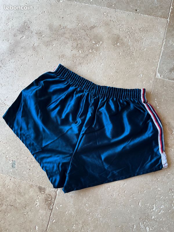 Short de sport Vintage en Nylon - Angleterre 1984-1987 (image 5)