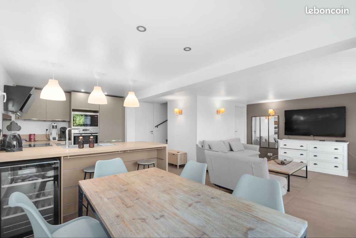Maison 4 pièces 80 m² · à Mougins · 80 m² · 2 350 €/mois
