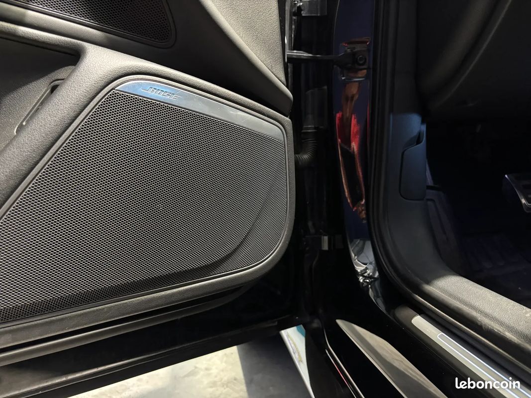 AUDI RS6 Avant V8 TFSI Quattro - Pack Carbon - Carnet et Suivi complet - GARANTIE 12 MOIS (image 25)