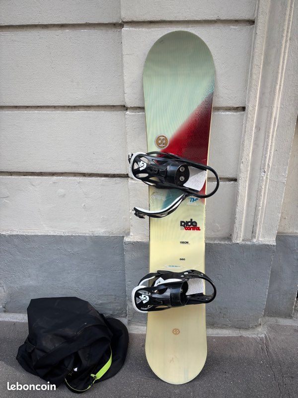 ride control 155cm snowboard Men's Benchwarmer 2026 151 The 2026 Ride Benchwarmer Snowboard is an aggressive twin shape suited to riders seeking hardpack performance in the park ウィンタースポーツ RIDE CONTROL 155cm（2020-2022モデル） スノーボード板