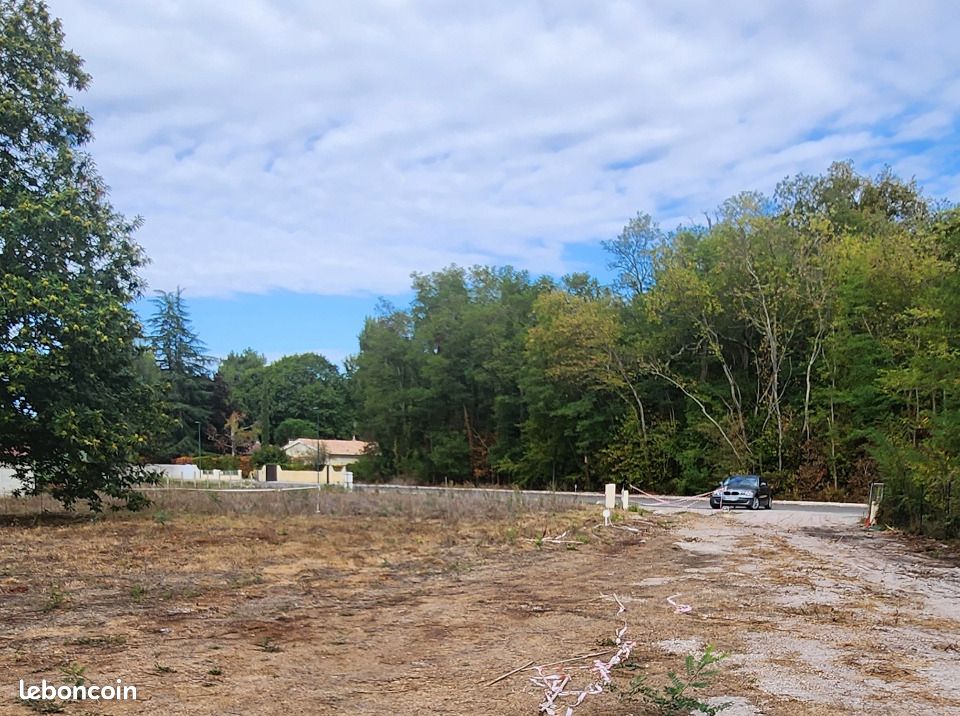 Terrain 770 m² · à Arès · 398 000 €