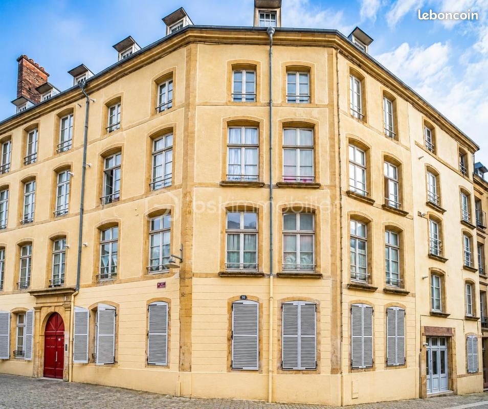 Immeuble 4 pièces 1130 m² · à Sedan · 1 130 m² · 925 000 €