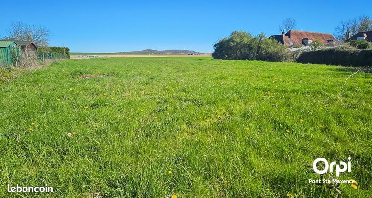 Terrain 1 068 m² Bazicourt
