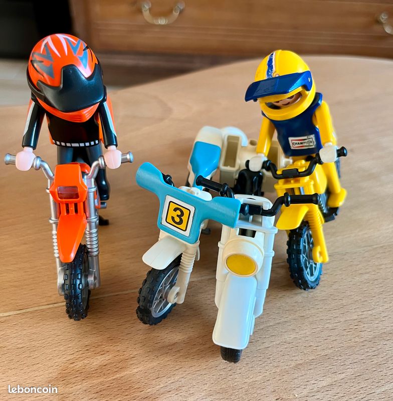 Lot motos playmobil (image 1)