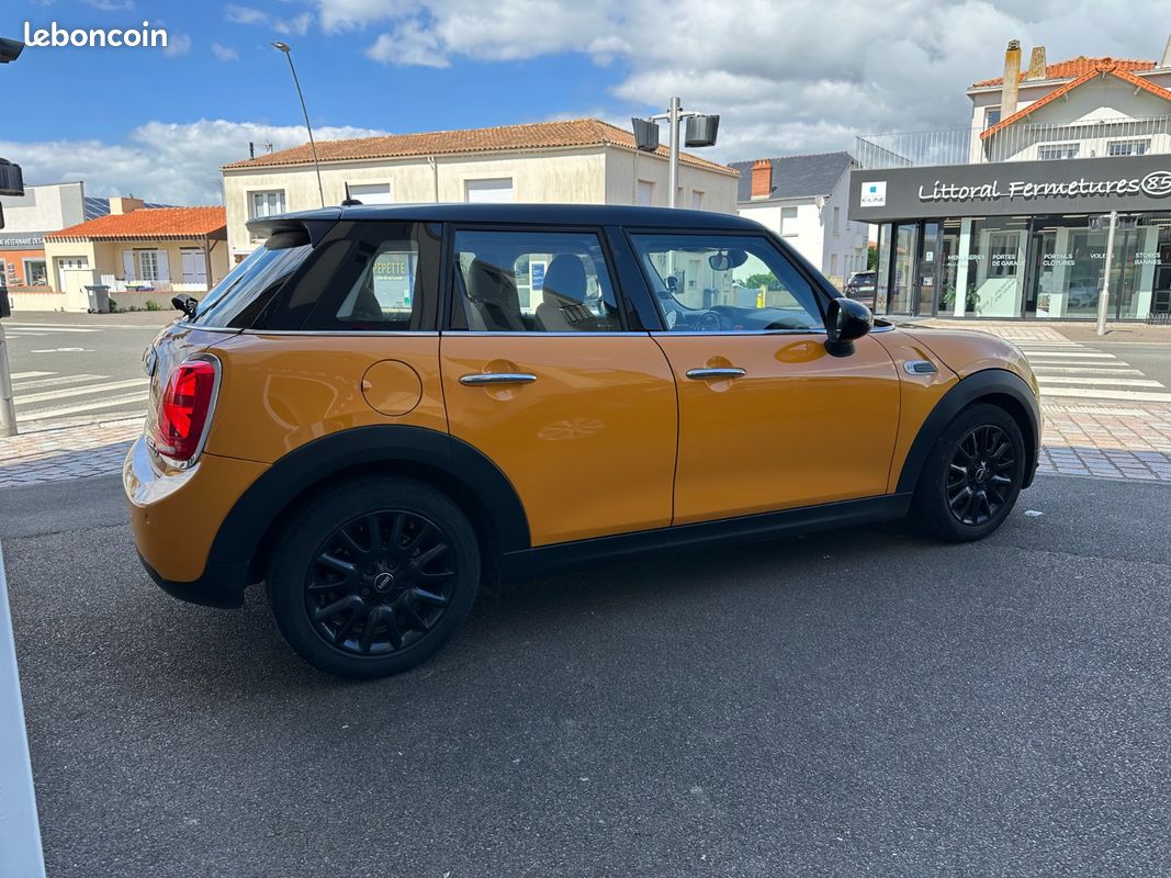 MINI HATCH 5 PORTES Cooper D 116 ch Pack Chili (image 5)