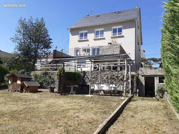 Maison 9 pièces 270 m²