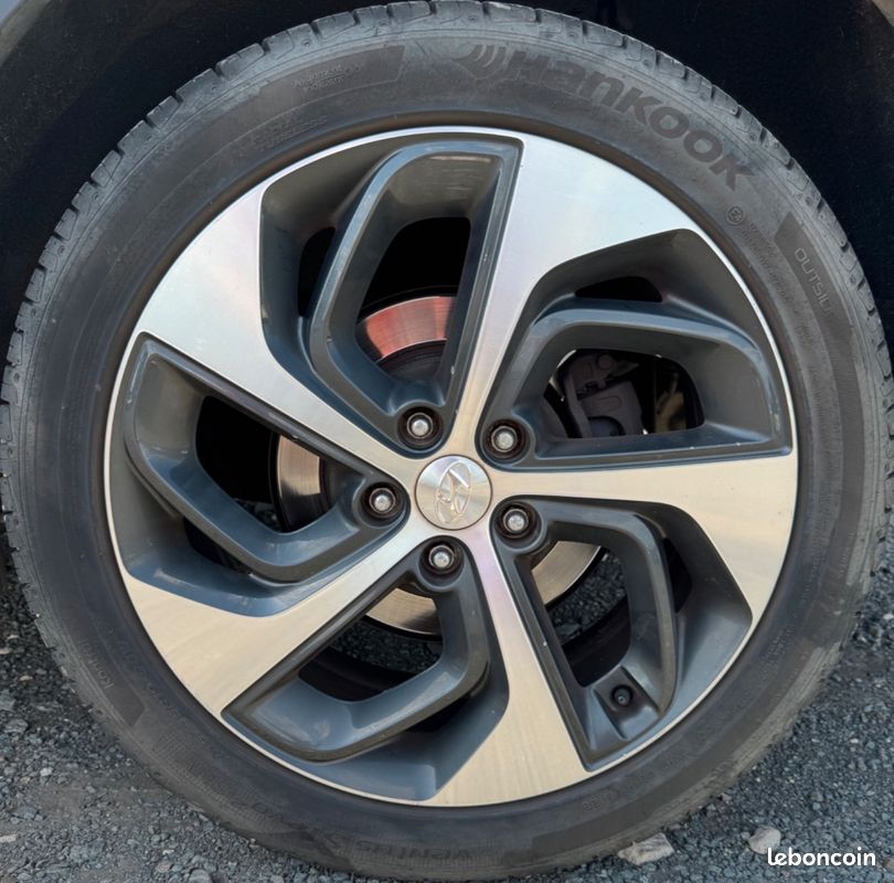HYUNDAI TUCSON 1.7 CRDI 140 CREATIVE - TOIT OUVRANT - CARPLAY - SIÈGES CHAUFFANTs (image 26)