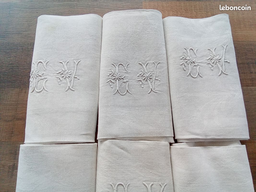 Superbe série de 8 serviettes de table en damassé de lin,époque art