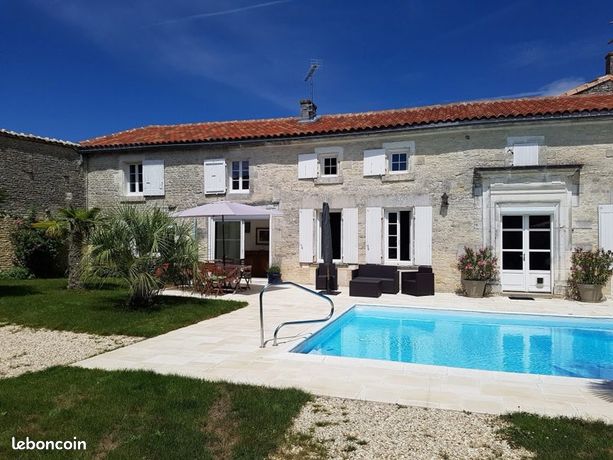 Authentique ferme Saintongeaire restaurée 225 m2