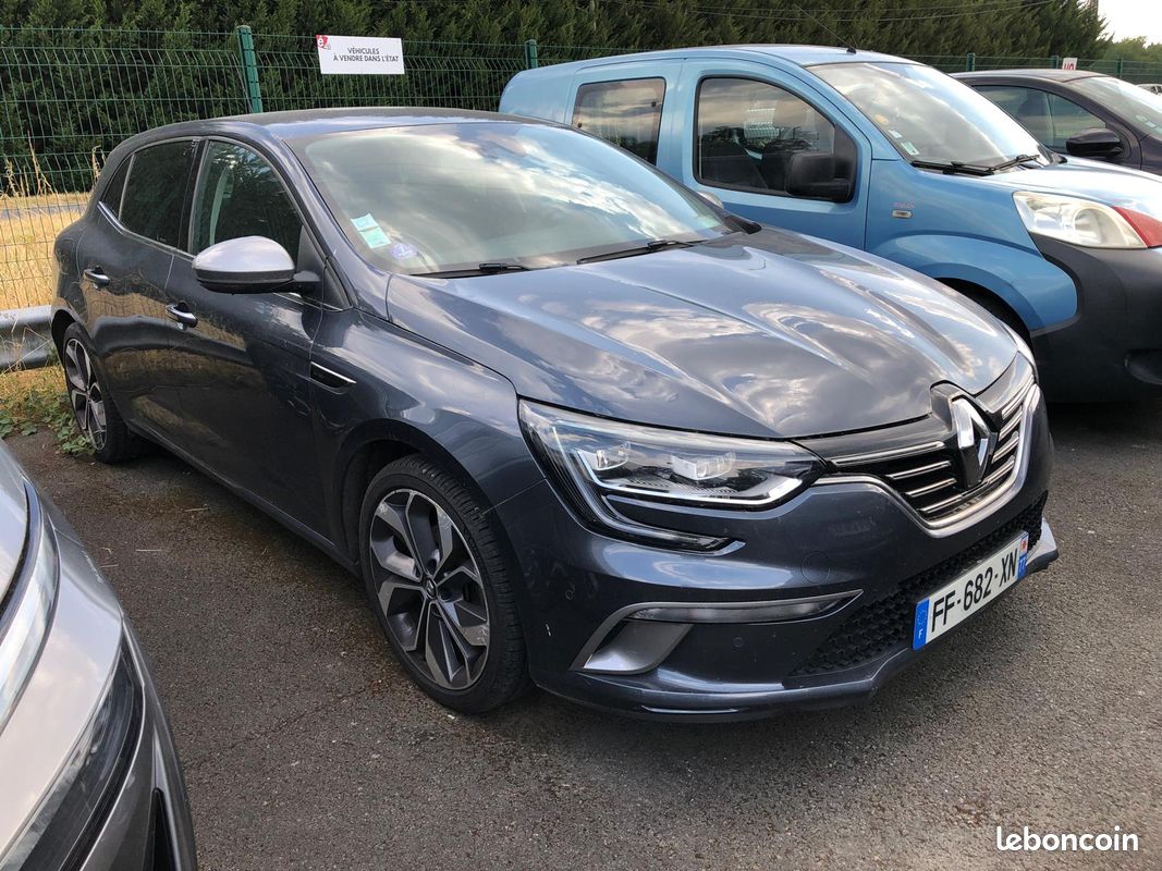 Renault Megane 1.2i 130 cv moteur HS sans procédure à vendre complète (image 1)