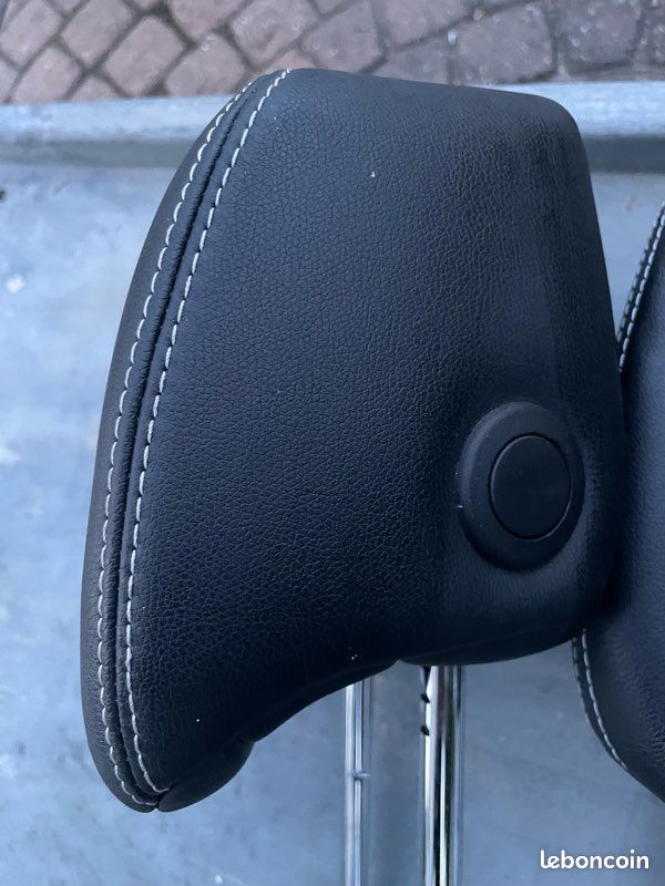 Paire D'appuie-tête Avant RENAULT GRAND SCENIC 3 PHASE 3 (2014) - Réf 864501397R / 864508539R