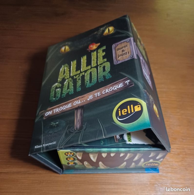 Allie Gator – Jeu De Cartes Familial Rapide, 88 Cartes, Boîte Magnétique, 2 à 5 Joueurs Dès 8 Ans, Compteurs Alligator