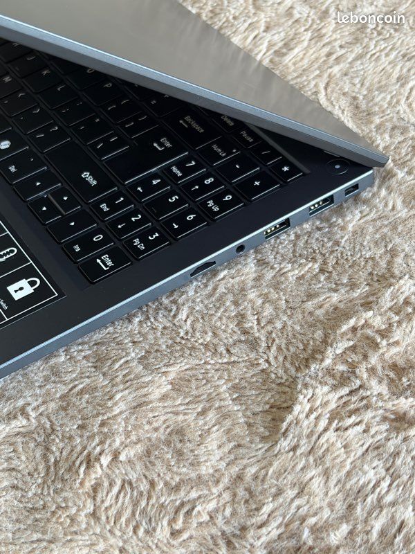 PC Portable MEDION Intel Core Ultra 5 (État Neuf) (image 6)