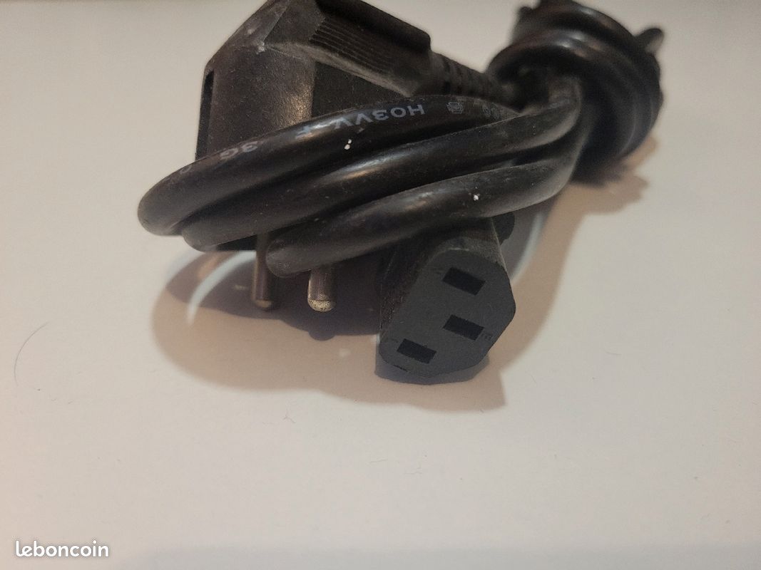 Câble d'alimentation électrique (image 2)