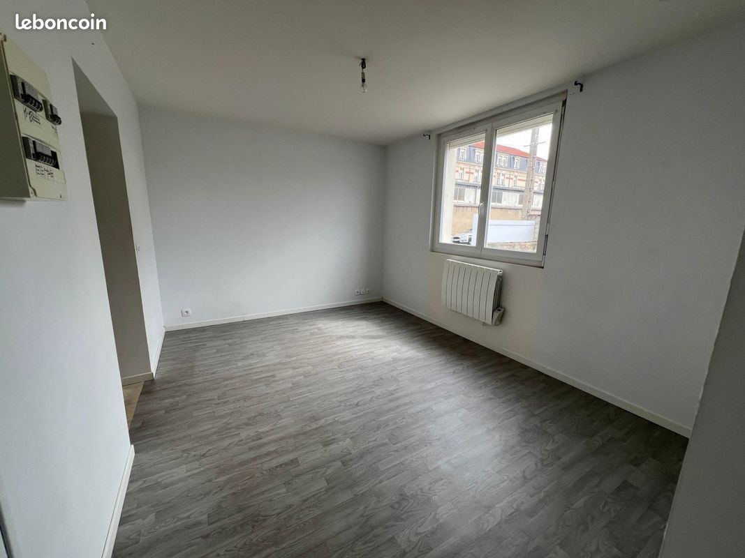 Appartement 2 pièces 37 m² · à Montluçon · 37 m² · 385 €