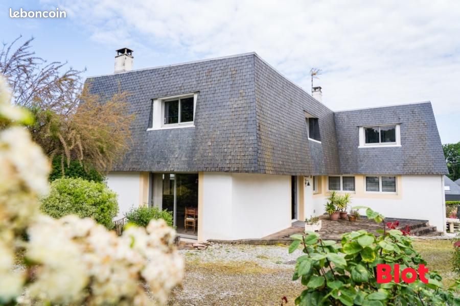 Maison 9 pièces 235 m² · à Ploemeur · 235 m² · 656 250 €