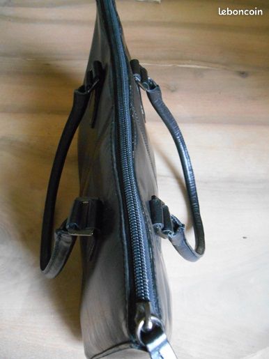 Sac a main en cuir noir (image 2)