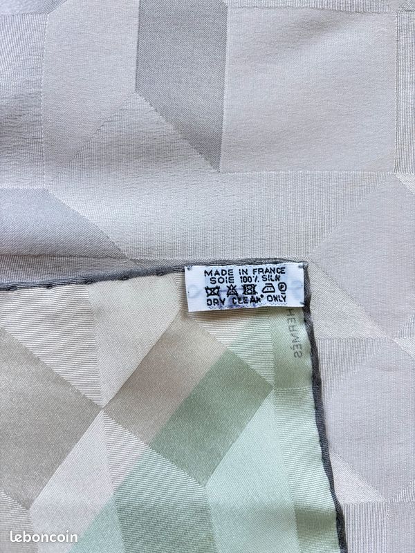Carré Hermès (image 2)