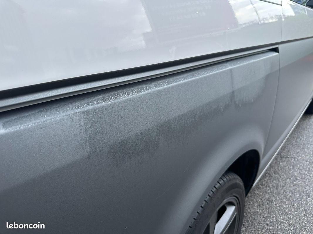 VOLKSWAGEN MULTIVAN 2.0 BiTDI 180 FAP Match DSG7 / DISTRIBUTION FAITE / PNEUS AV NEUFS (image 17)