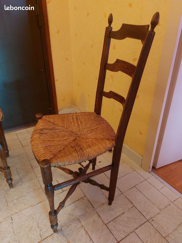 Deux chaises (image 1)