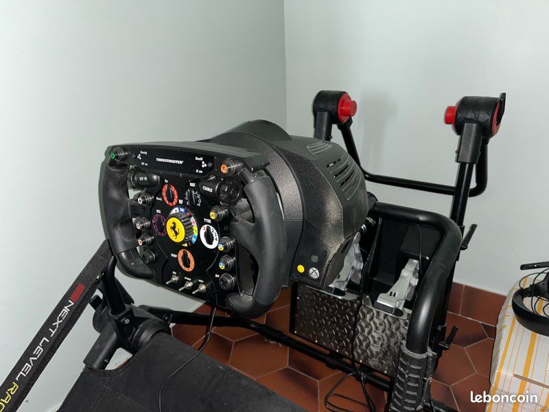 Ensemble simulateur F1 (image 2)