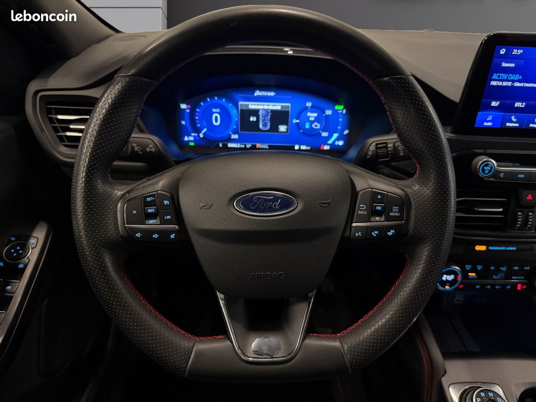 FORD KUGA III 2.5 FLEXIFUEL 190 FHEV ST LINE ECVT / Sieges AV - ARR + Volant Chauffant / CarPlay / Caméra (image 13)