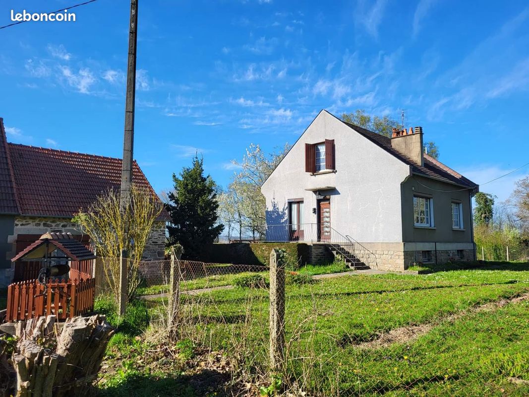 Maison 4 pièces 93 m² · à Chéniers · 93 m² · 85 600 €