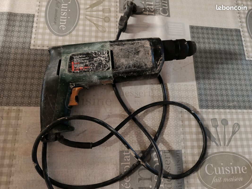 Perforateur Bosch PBH 20 RE
Fonctionne parfaitement
Envoi possible (image 4)