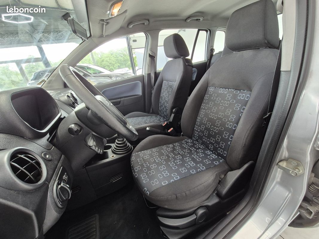 FORD Fusion 1.4 TDCi 68cv Trend (image 8)
