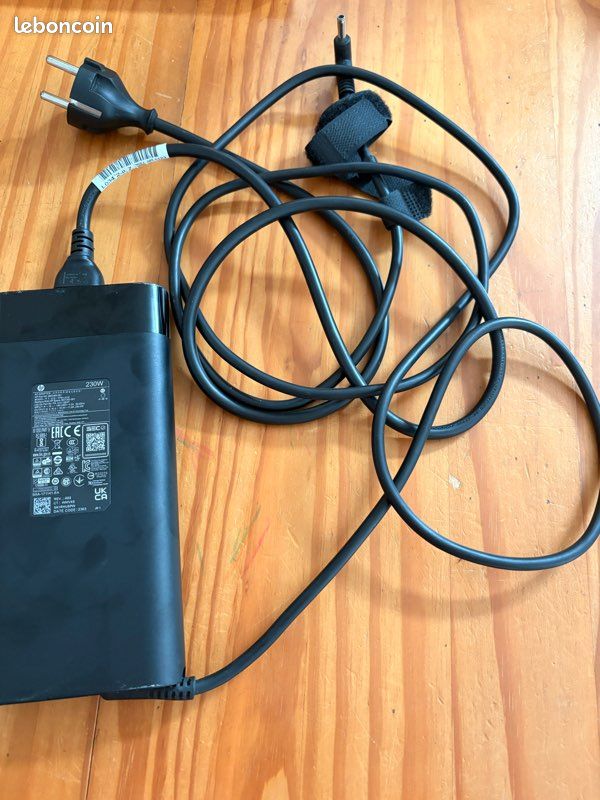 Chargeur secteur HP 230W – 19,5V / 11,8A – Modèle TPN-LA10 (image 1)