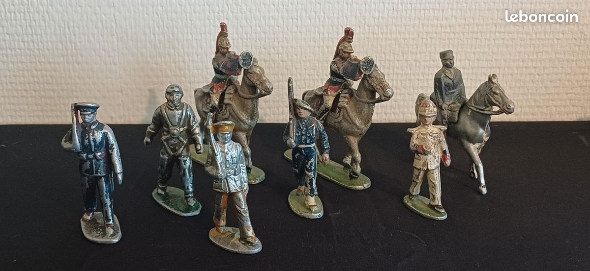 Quiralu Cofalu Aludo - Ensemble 1 Cavalier + 4 Tirailleurs à La Parade - Plomb - France