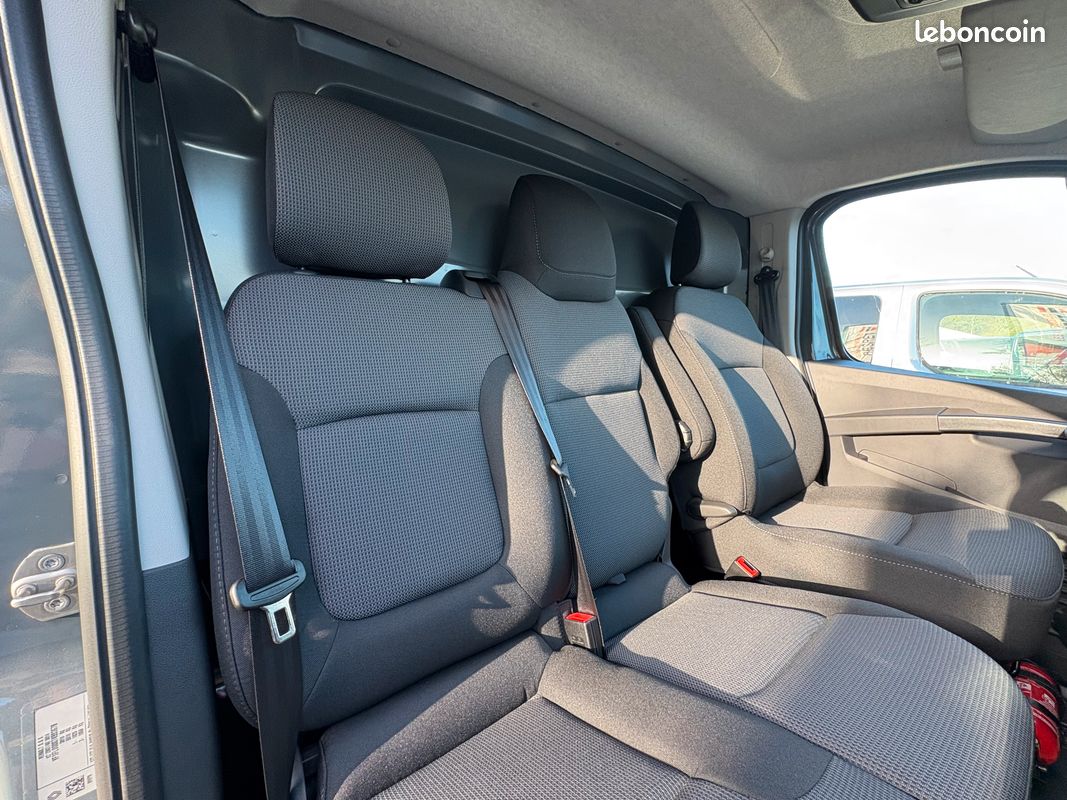 Renault Trafic L1H1 ADVANCE 3T Blue dCi 150ch (image 8)
