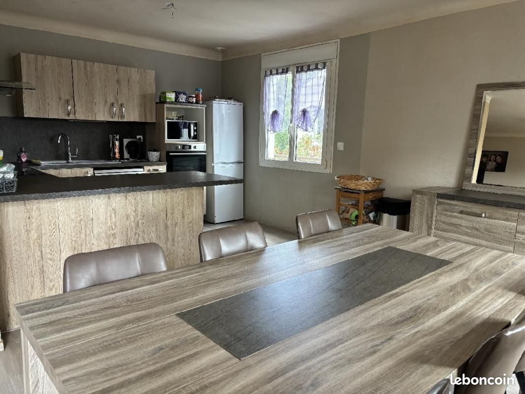 Maison 9 pièces 97 m² · à Segré-en-Anjou Bleu · 97 m² · 159 000 €